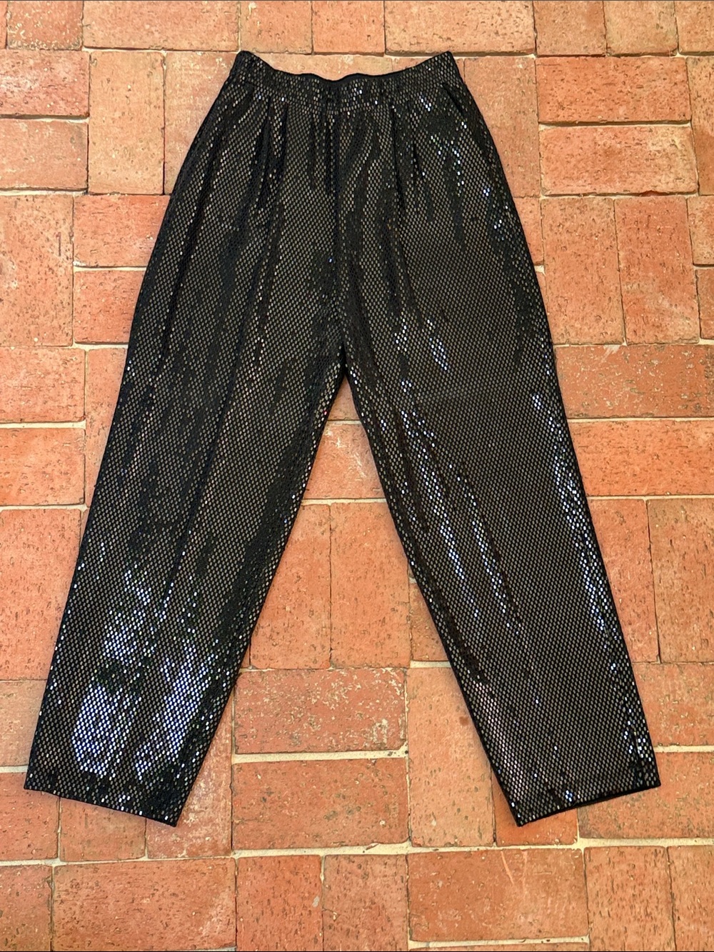 St. John Black Sequin Elastic Waist Pants. VINTAGE. Black, size 6
